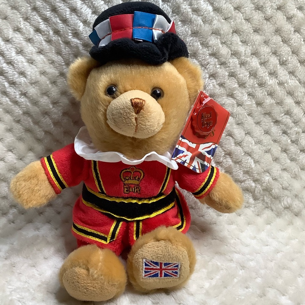 KEEL Toys Beefeater Plush Hug Me Bear Stuffed Animal Toy with Tags